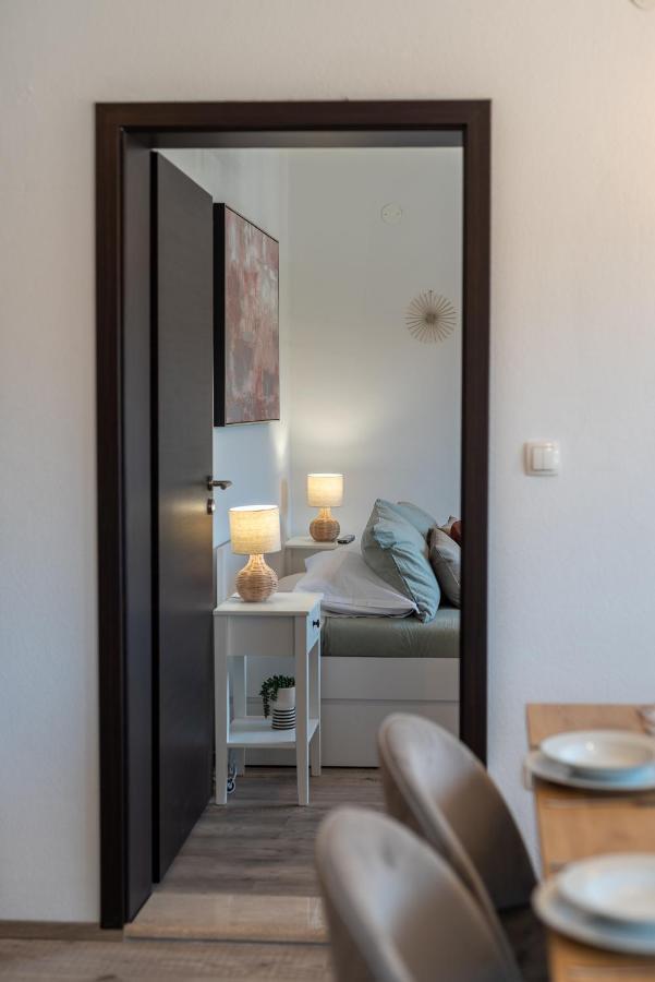 Beach Apartman Marela Slatine Exteriör bild
